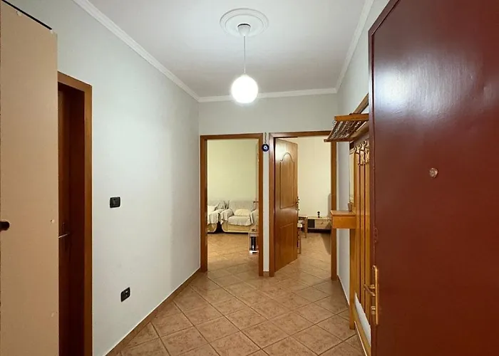 Lägenhet The Timehouse Tirana